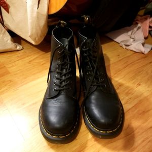 Doc Martins Boots
